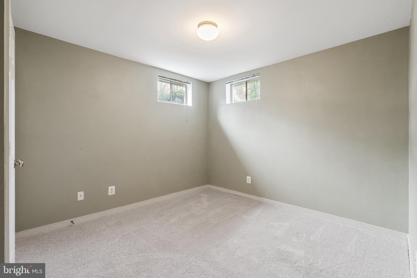 43438 MINK MEADOWS ST, CHANTILLY, Virginia 20152, 4 Bedrooms Bedrooms, ,3 BathroomsBathrooms,Residential,For sale,43438 MINK MEADOWS ST,VALO2099240 MLS # VALO2099240