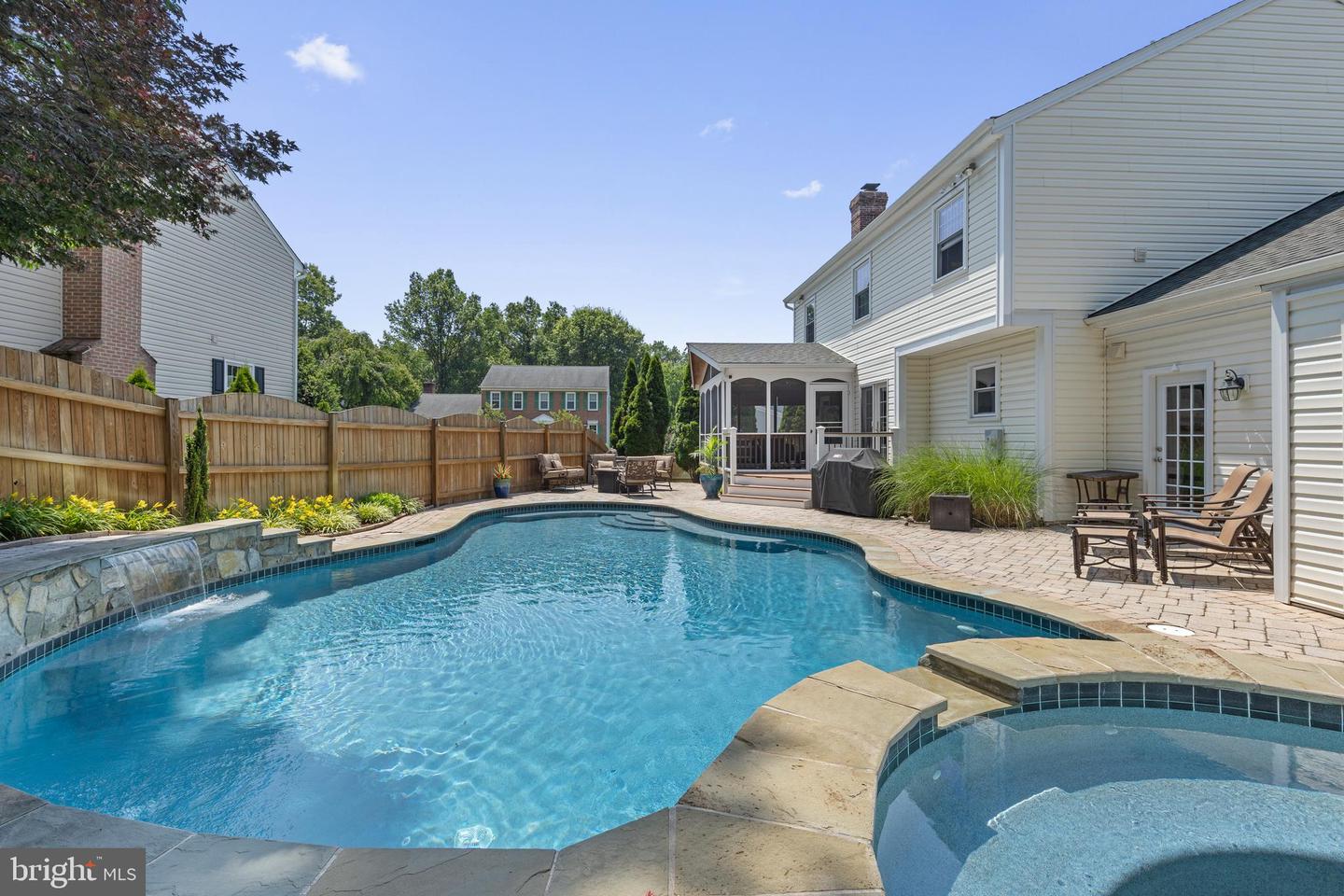 5304 BRADDOCK RIDGE DR, CENTREVILLE, Virginia 20120, 4 Bedrooms Bedrooms, ,3 BathroomsBathrooms,Residential,For sale,5304 BRADDOCK RIDGE DR,VAFX2247506 MLS # VAFX2247506