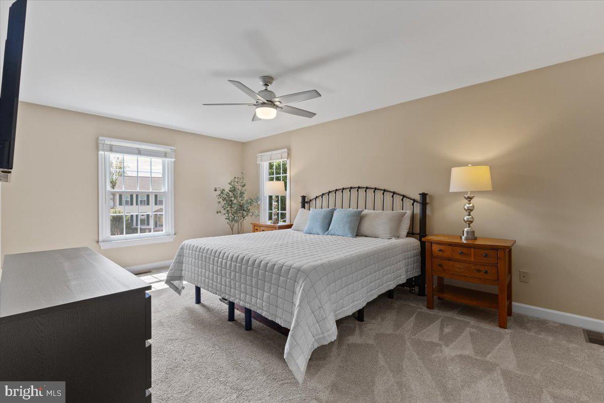 5304 BRADDOCK RIDGE DR, CENTREVILLE, Virginia 20120, 4 Bedrooms Bedrooms, ,3 BathroomsBathrooms,Residential,For sale,5304 BRADDOCK RIDGE DR,VAFX2247506 MLS # VAFX2247506