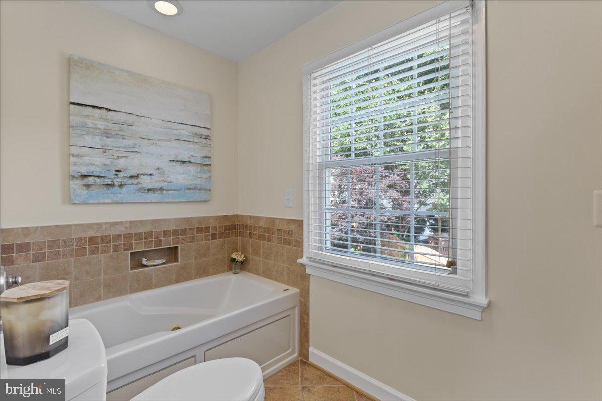 5304 BRADDOCK RIDGE DR, CENTREVILLE, Virginia 20120, 4 Bedrooms Bedrooms, ,3 BathroomsBathrooms,Residential,For sale,5304 BRADDOCK RIDGE DR,VAFX2247506 MLS # VAFX2247506