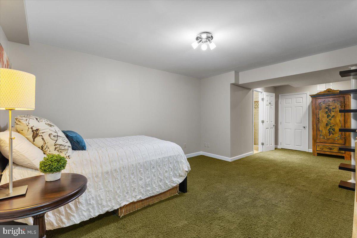 5304 BRADDOCK RIDGE DR, CENTREVILLE, Virginia 20120, 4 Bedrooms Bedrooms, ,3 BathroomsBathrooms,Residential,For sale,5304 BRADDOCK RIDGE DR,VAFX2247506 MLS # VAFX2247506