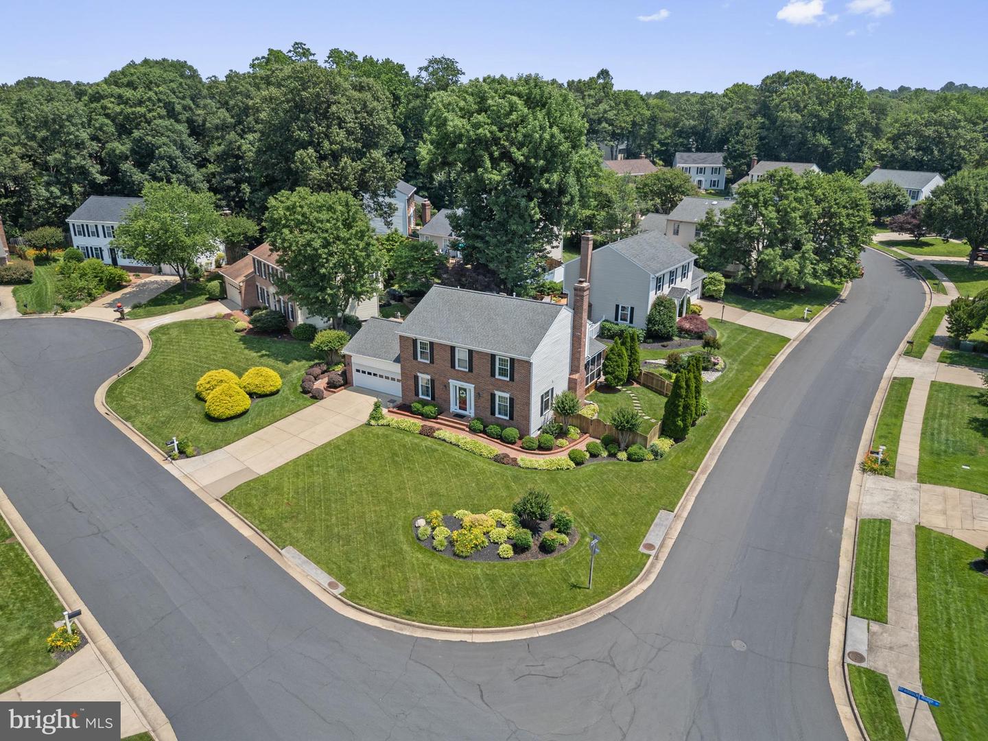 5304 BRADDOCK RIDGE DR, CENTREVILLE, Virginia 20120, 4 Bedrooms Bedrooms, ,3 BathroomsBathrooms,Residential,For sale,5304 BRADDOCK RIDGE DR,VAFX2247506 MLS # VAFX2247506