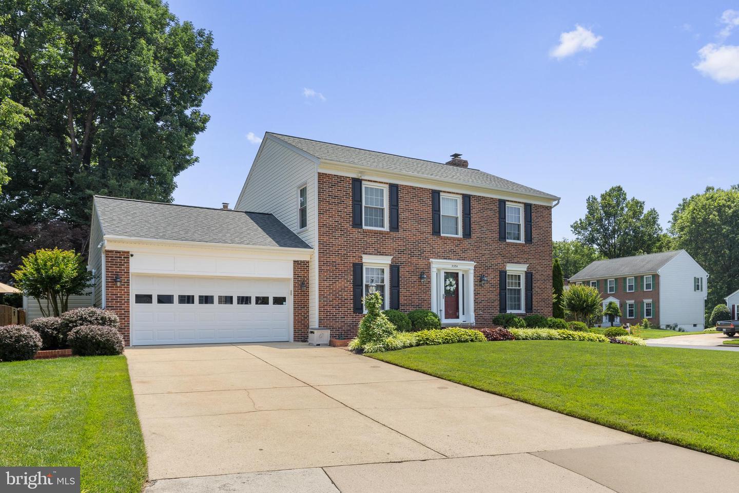5304 BRADDOCK RIDGE DR, CENTREVILLE, Virginia 20120, 4 Bedrooms Bedrooms, ,3 BathroomsBathrooms,Residential,For sale,5304 BRADDOCK RIDGE DR,VAFX2247506 MLS # VAFX2247506