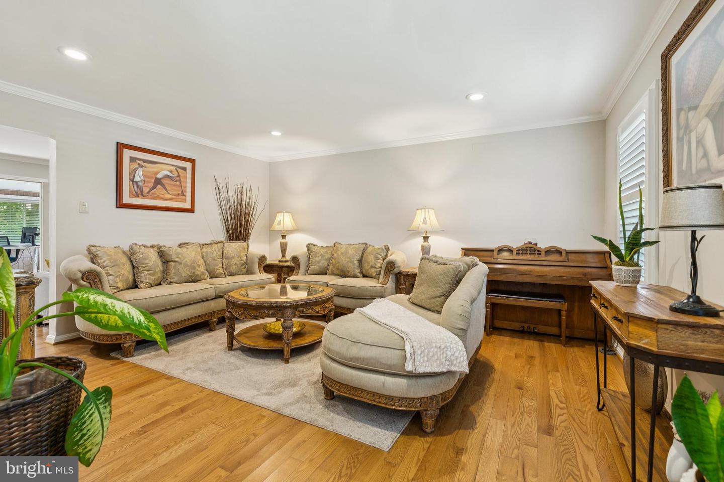 4914 KING DAVID BLVD, ANNANDALE, Virginia 22003, 4 Bedrooms Bedrooms, ,3 BathroomsBathrooms,Residential,For sale,4914 KING DAVID BLVD,VAFX2247774 MLS # VAFX2247774