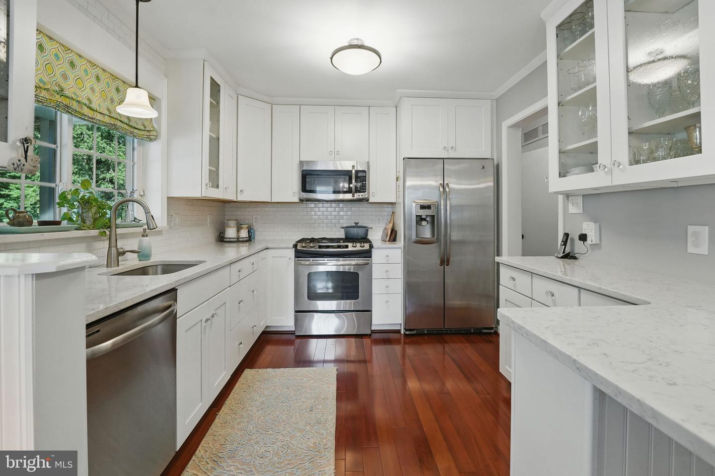 6321 HILLSBOROUGH DR, FALLS CHURCH, Virginia 22044, 3 Bedrooms Bedrooms, ,2 BathroomsBathrooms,Residential,For sale,6321 HILLSBOROUGH DR,VAFX2247810 MLS # VAFX2247810