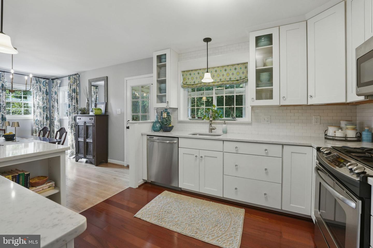 6321 HILLSBOROUGH DR, FALLS CHURCH, Virginia 22044, 3 Bedrooms Bedrooms, ,2 BathroomsBathrooms,Residential,For sale,6321 HILLSBOROUGH DR,VAFX2247810 MLS # VAFX2247810