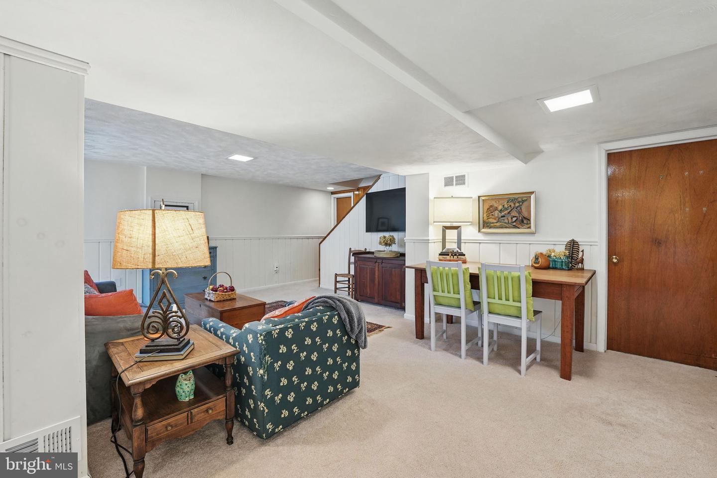 6321 HILLSBOROUGH DR, FALLS CHURCH, Virginia 22044, 3 Bedrooms Bedrooms, ,2 BathroomsBathrooms,Residential,For sale,6321 HILLSBOROUGH DR,VAFX2247810 MLS # VAFX2247810