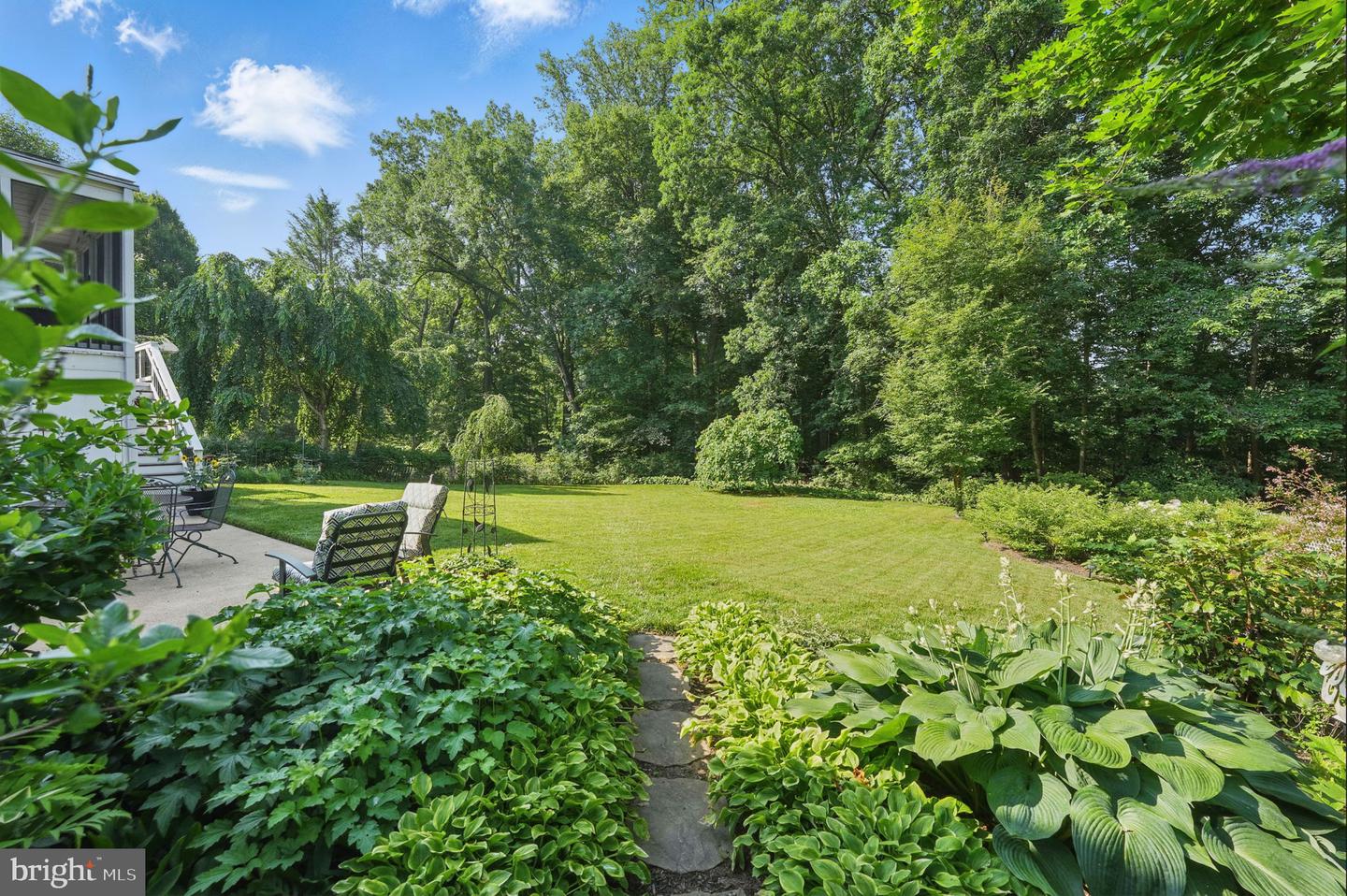 6321 HILLSBOROUGH DR, FALLS CHURCH, Virginia 22044, 3 Bedrooms Bedrooms, ,2 BathroomsBathrooms,Residential,For sale,6321 HILLSBOROUGH DR,VAFX2247810 MLS # VAFX2247810