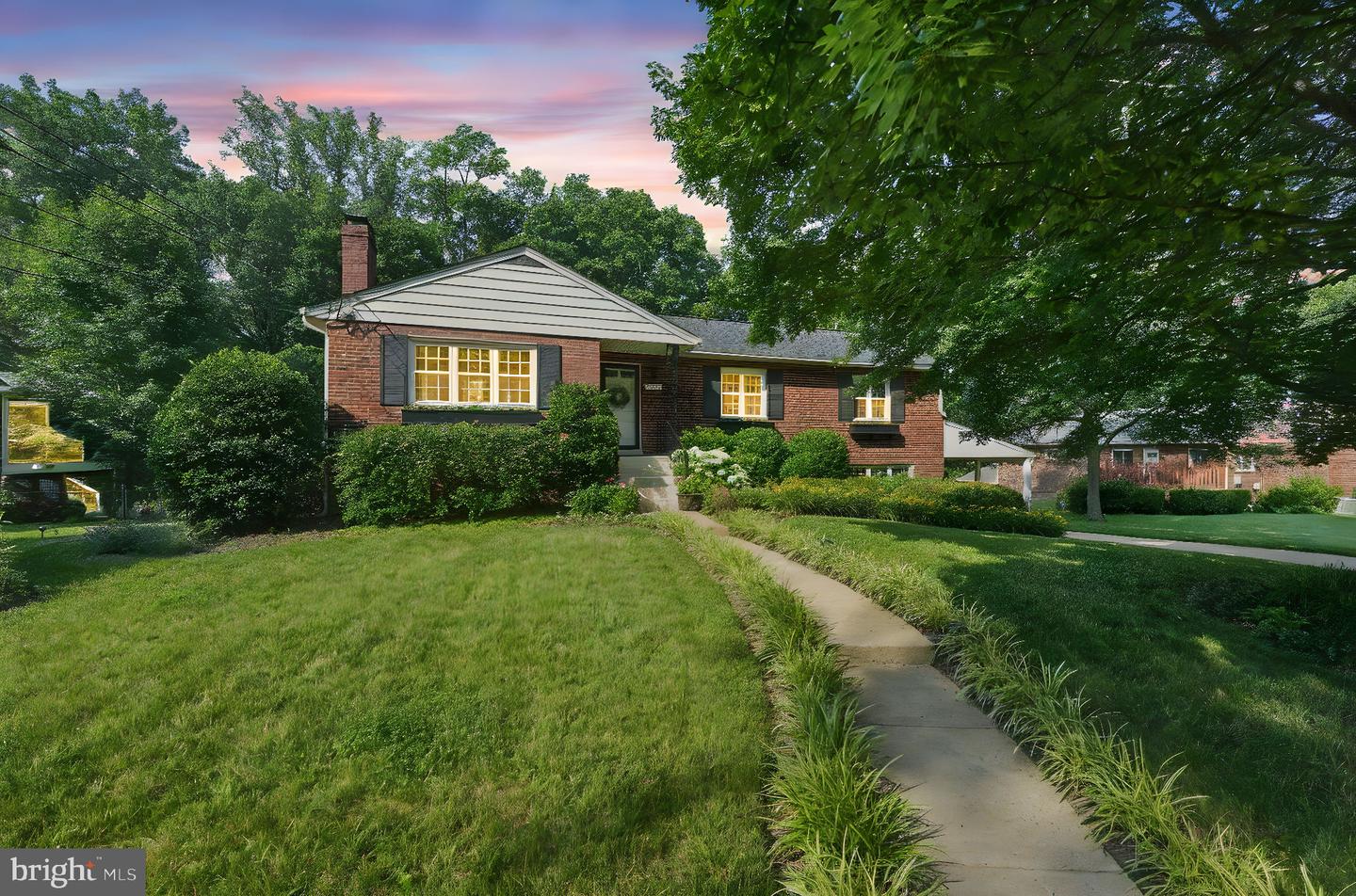 6321 HILLSBOROUGH DR, FALLS CHURCH, Virginia 22044, 3 Bedrooms Bedrooms, ,2 BathroomsBathrooms,Residential,For sale,6321 HILLSBOROUGH DR,VAFX2247810 MLS # VAFX2247810