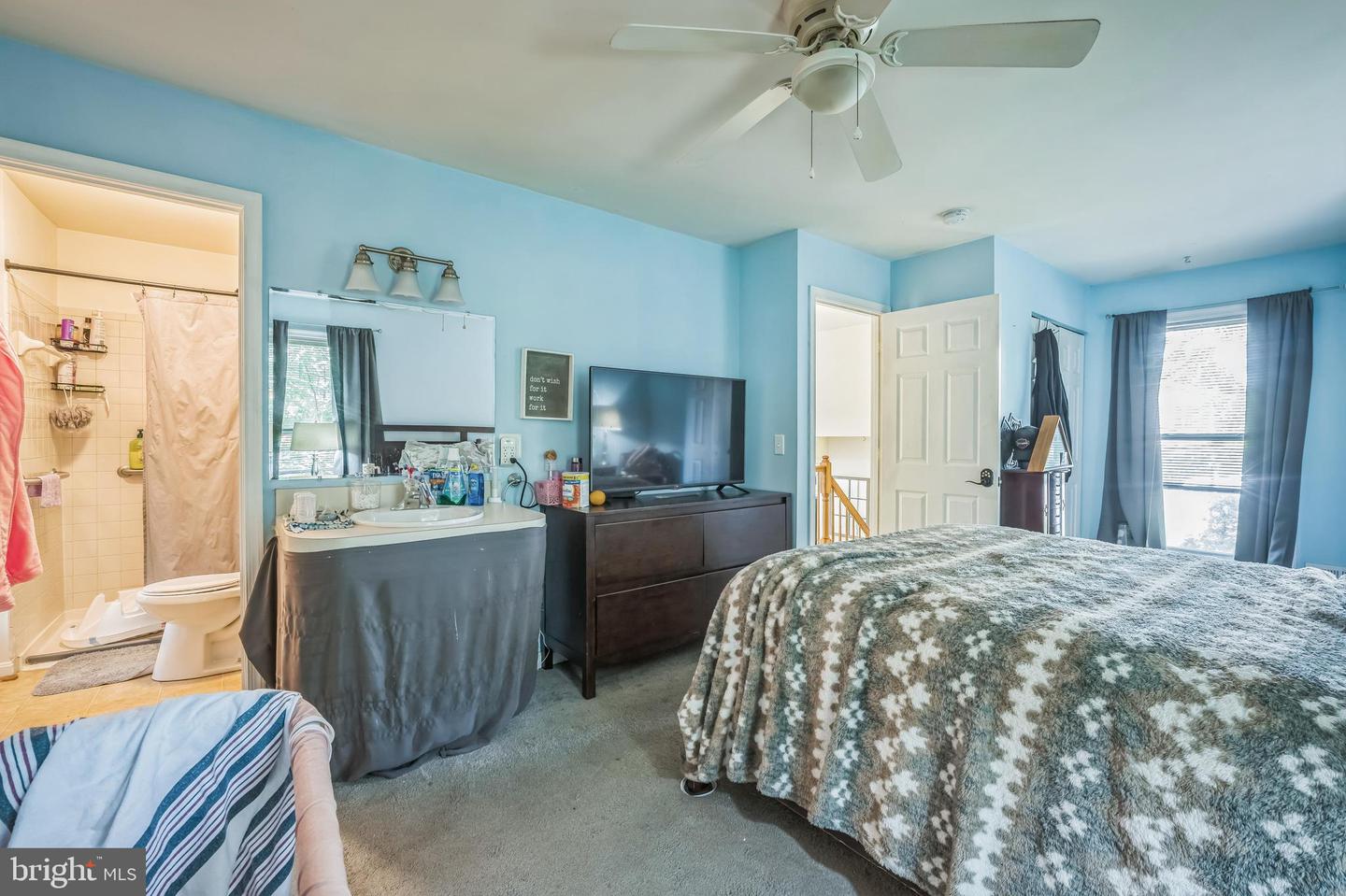 13706 LYNNCROFT DR, CHANTILLY, Virginia 20151, 3 Bedrooms Bedrooms, ,2 BathroomsBathrooms,Residential,For sale,13706 LYNNCROFT DR,VAFX2247816 MLS # VAFX2247816