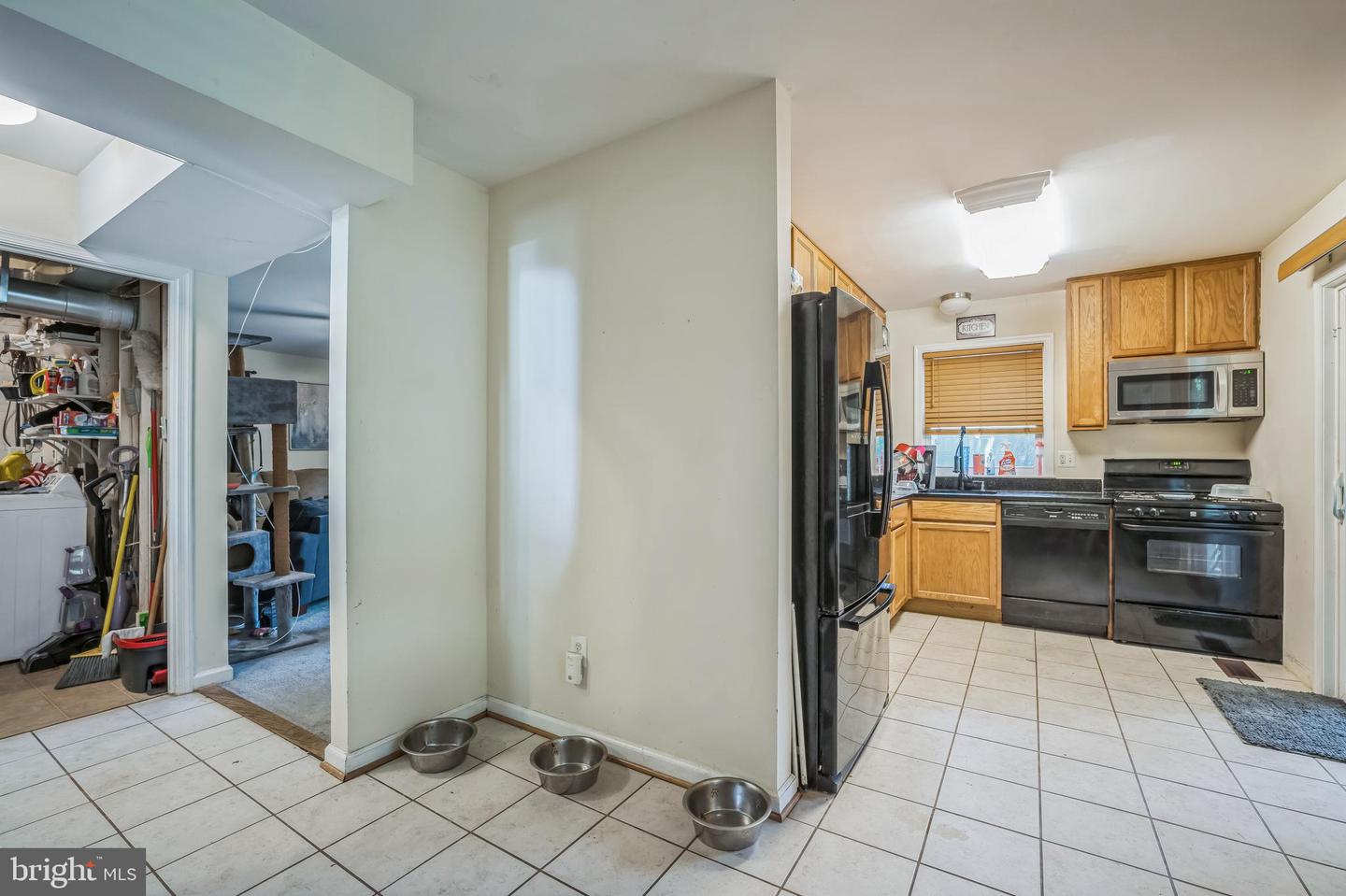 13706 LYNNCROFT DR, CHANTILLY, Virginia 20151, 3 Bedrooms Bedrooms, ,2 BathroomsBathrooms,Residential,For sale,13706 LYNNCROFT DR,VAFX2247816 MLS # VAFX2247816