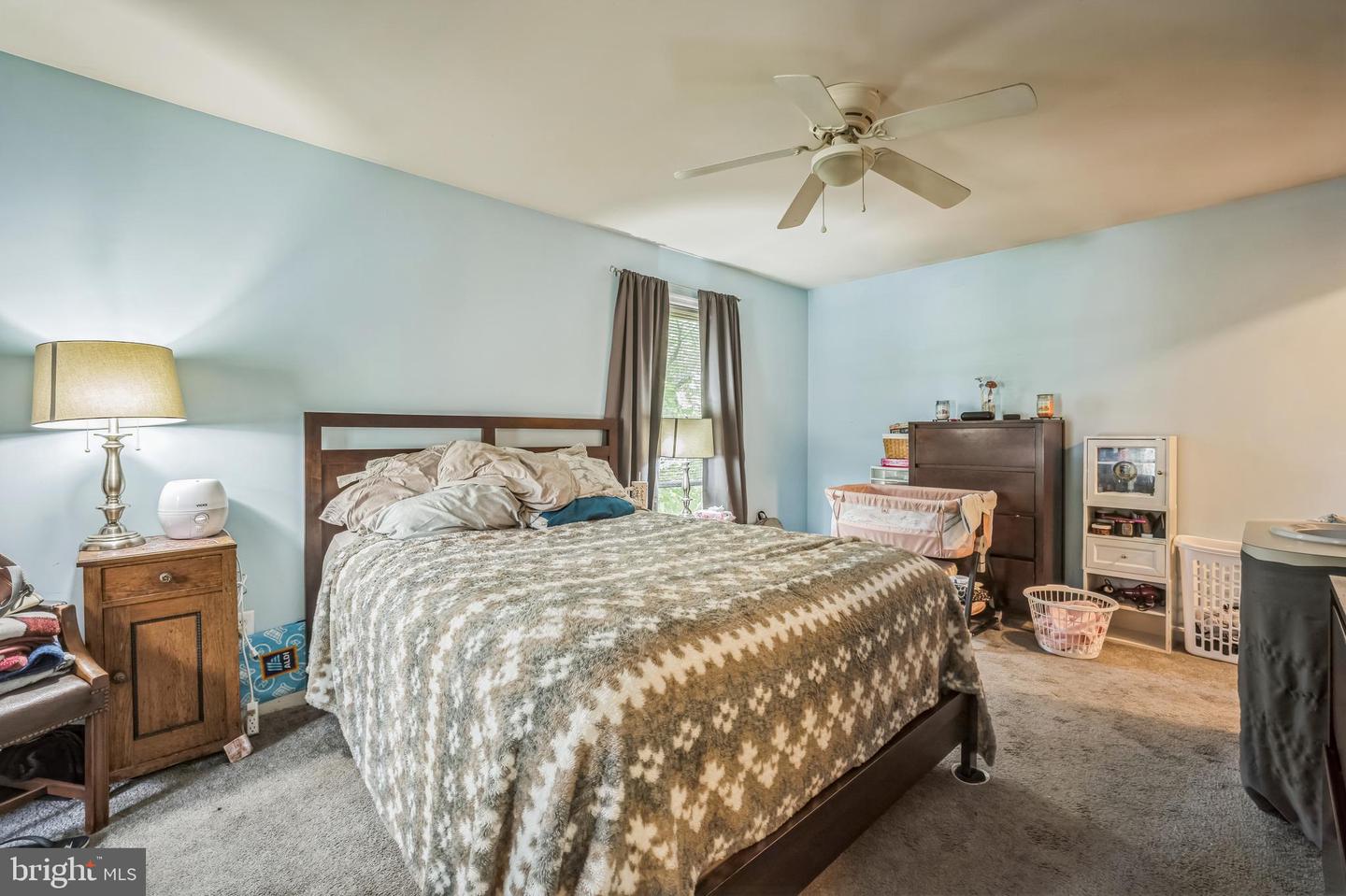 13706 LYNNCROFT DR, CHANTILLY, Virginia 20151, 3 Bedrooms Bedrooms, ,2 BathroomsBathrooms,Residential,For sale,13706 LYNNCROFT DR,VAFX2247816 MLS # VAFX2247816