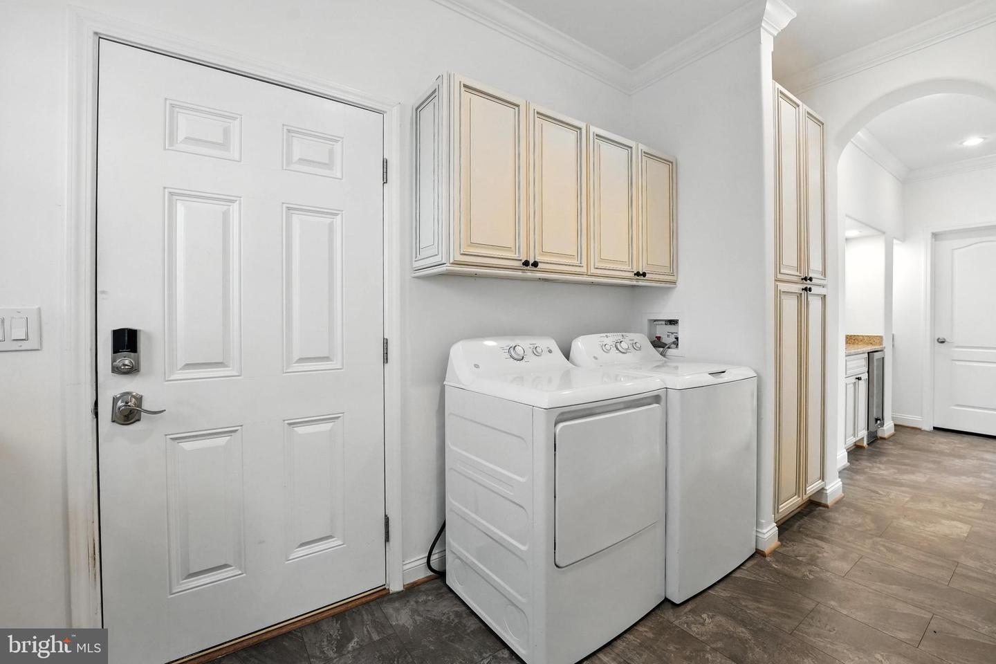 9936 BELL WOOD FARM LN, NOKESVILLE, Virginia 20181, 3 Bedrooms Bedrooms, ,2 BathroomsBathrooms,Residential,For sale,9936 BELL WOOD FARM LN,VAPW2097230 MLS # VAPW2097230
