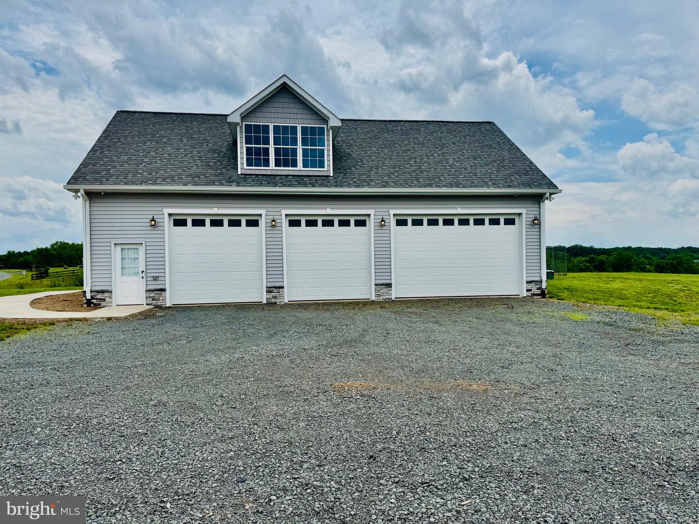 9936 BELL WOOD FARM LN, NOKESVILLE, Virginia 20181, 3 Bedrooms Bedrooms, ,2 BathroomsBathrooms,Residential,For sale,9936 BELL WOOD FARM LN,VAPW2097230 MLS # VAPW2097230