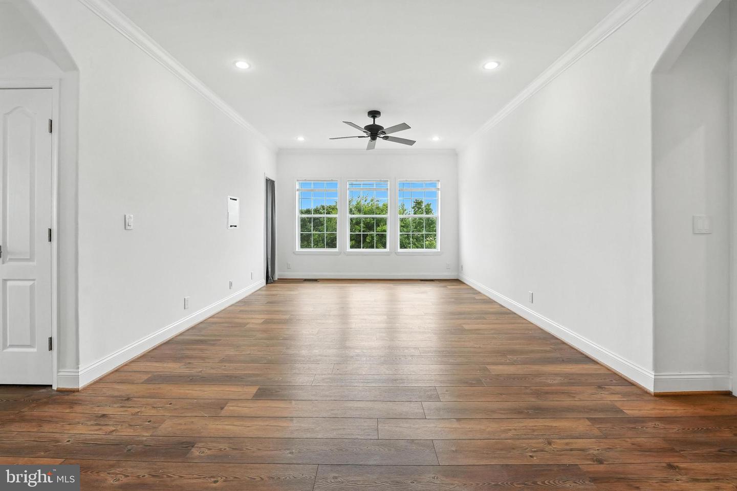 9936 BELL WOOD FARM LN, NOKESVILLE, Virginia 20181, 3 Bedrooms Bedrooms, ,2 BathroomsBathrooms,Residential,For sale,9936 BELL WOOD FARM LN,VAPW2097230 MLS # VAPW2097230