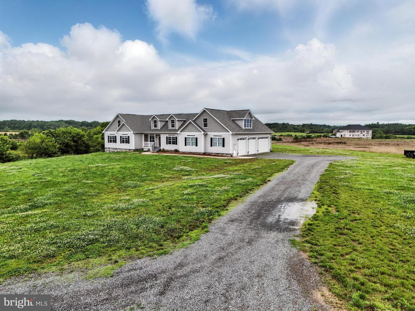 9936 BELL WOOD FARM LN, NOKESVILLE, Virginia 20181, 3 Bedrooms Bedrooms, ,2 BathroomsBathrooms,Residential,For sale,9936 BELL WOOD FARM LN,VAPW2097230 MLS # VAPW2097230