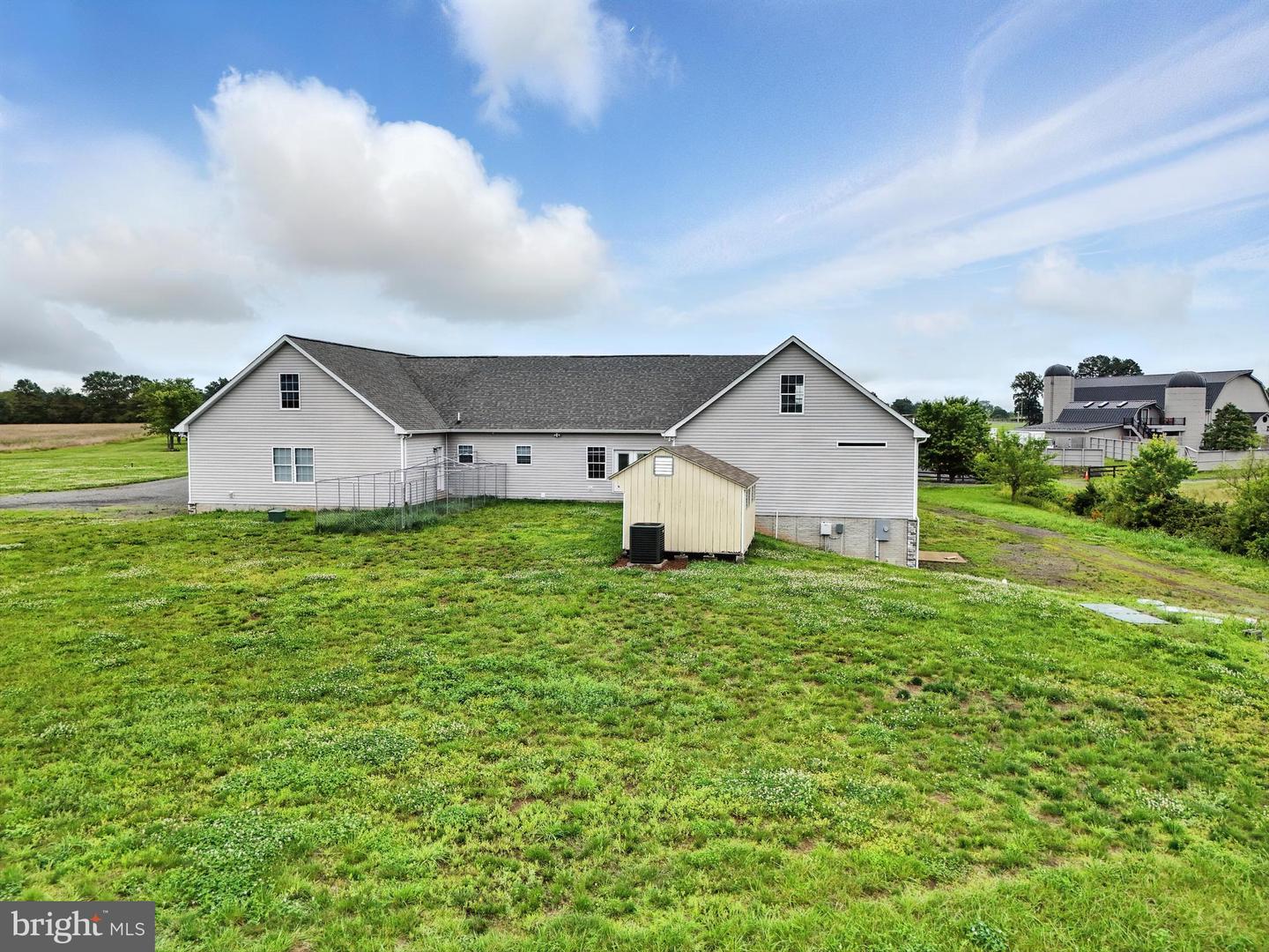 9936 BELL WOOD FARM LN, NOKESVILLE, Virginia 20181, 3 Bedrooms Bedrooms, ,2 BathroomsBathrooms,Residential,For sale,9936 BELL WOOD FARM LN,VAPW2097230 MLS # VAPW2097230