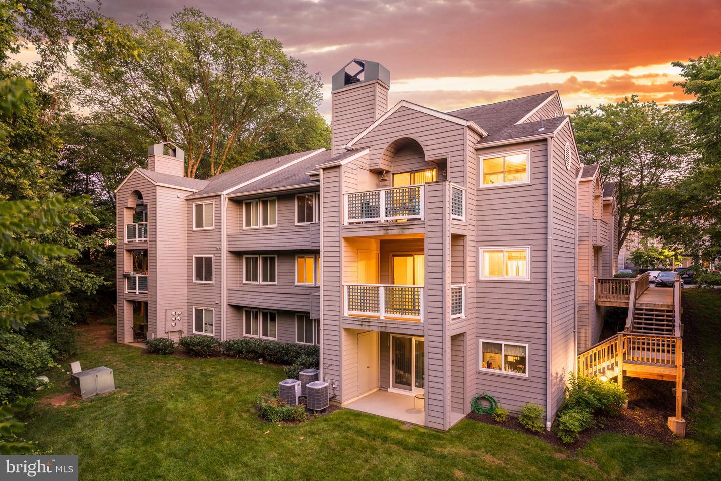 11733-D SUMMERCHASE CIR #1733D, RESTON, Virginia 20194, 2 Bedrooms Bedrooms, ,2 BathroomsBathrooms,Residential,For sale,11733-D SUMMERCHASE CIR #1733D,VAFX2249244 MLS # VAFX2249244