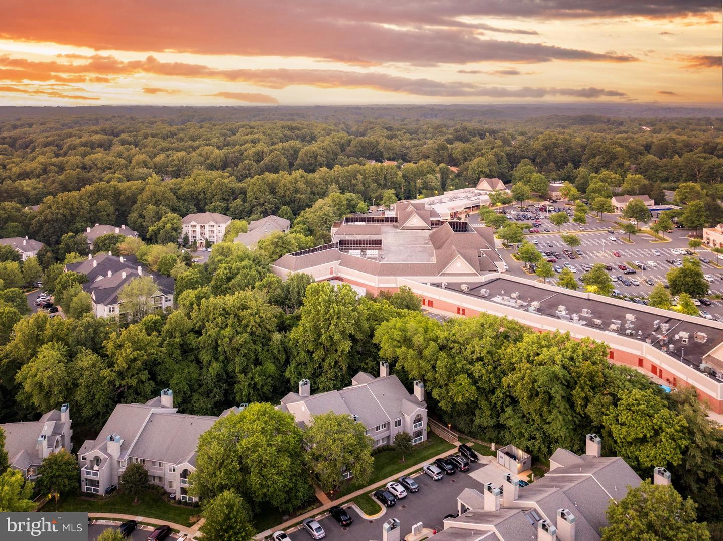 11733-D SUMMERCHASE CIR #1733D, RESTON, Virginia 20194, 2 Bedrooms Bedrooms, ,2 BathroomsBathrooms,Residential,For sale,11733-D SUMMERCHASE CIR #1733D,VAFX2249244 MLS # VAFX2249244