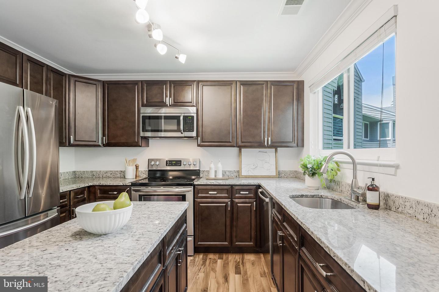 11733-D SUMMERCHASE CIR #1733D, RESTON, Virginia 20194, 2 Bedrooms Bedrooms, ,2 BathroomsBathrooms,Residential,For sale,11733-D SUMMERCHASE CIR #1733D,VAFX2249244 MLS # VAFX2249244