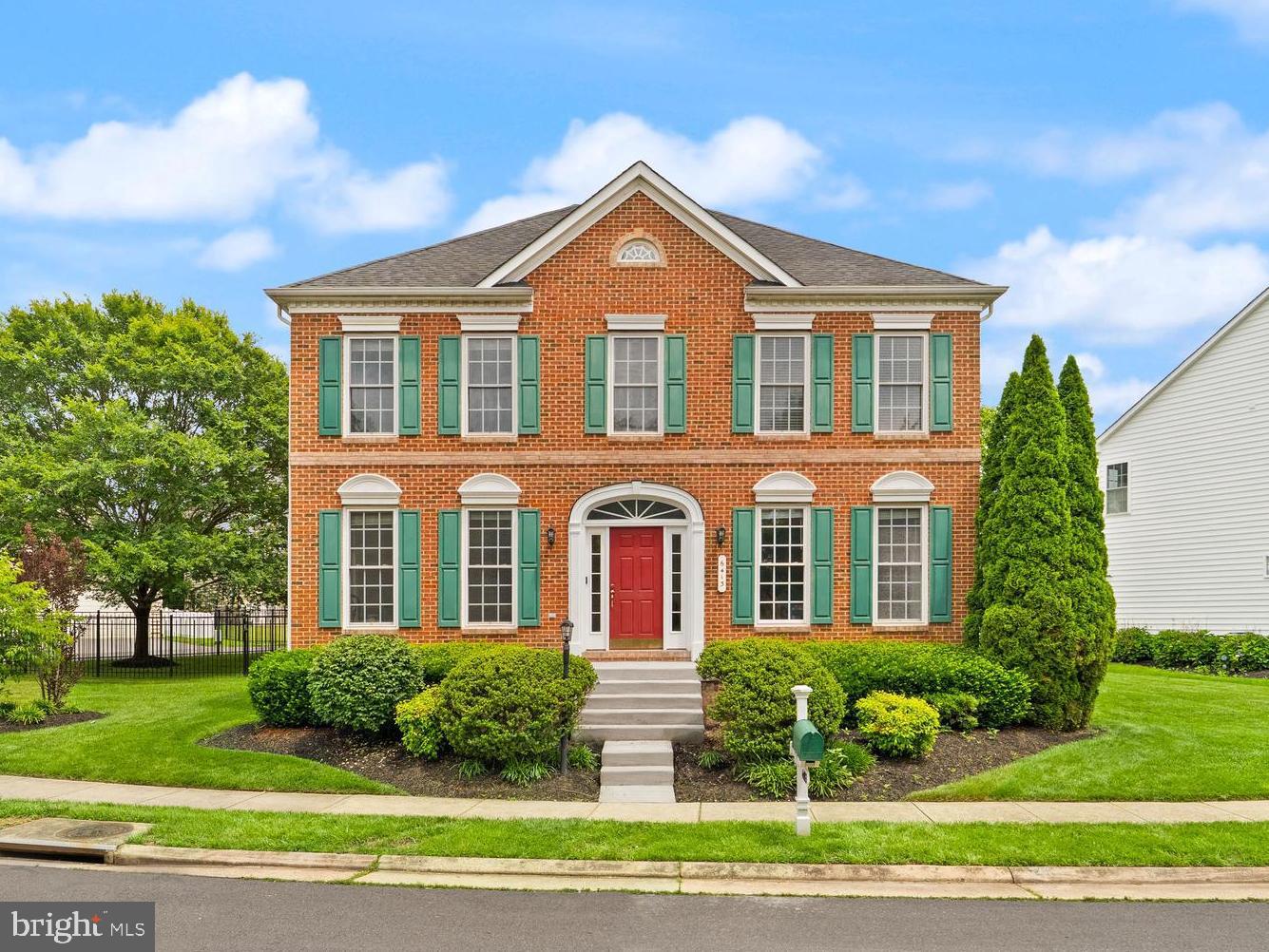 6413 MORVEN PARK LN, GAINESVILLE, Virginia 20155, 4 Bedrooms Bedrooms, ,3 BathroomsBathrooms,Residential,For sale,6413 MORVEN PARK LN,VAPW2097274 MLS # VAPW2097274
