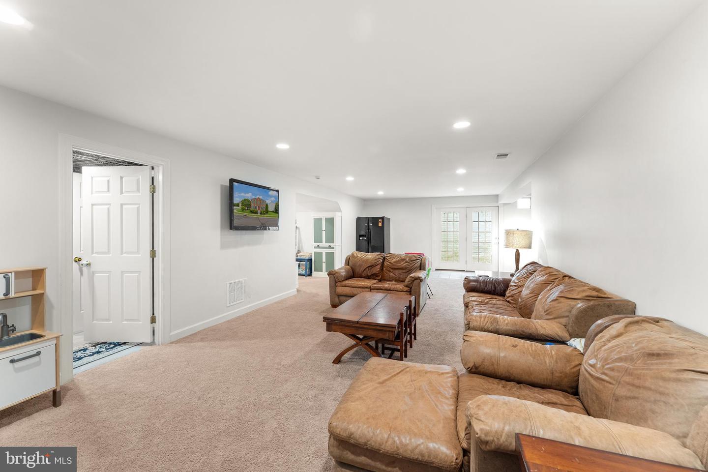 6413 MORVEN PARK LN, GAINESVILLE, Virginia 20155, 4 Bedrooms Bedrooms, ,3 BathroomsBathrooms,Residential,For sale,6413 MORVEN PARK LN,VAPW2097274 MLS # VAPW2097274
