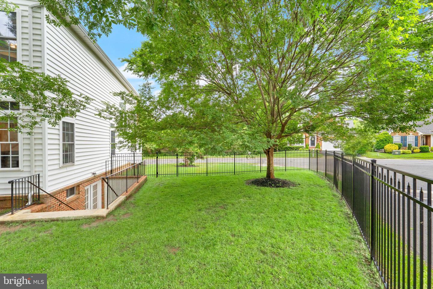 6413 MORVEN PARK LN, GAINESVILLE, Virginia 20155, 4 Bedrooms Bedrooms, ,3 BathroomsBathrooms,Residential,For sale,6413 MORVEN PARK LN,VAPW2097274 MLS # VAPW2097274