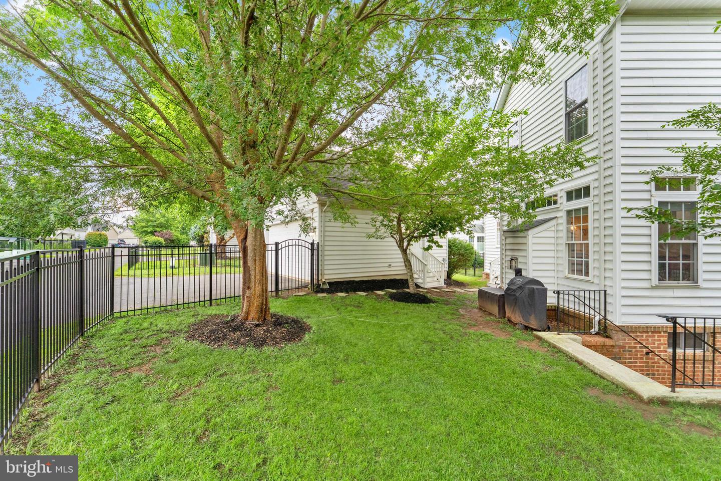 6413 MORVEN PARK LN, GAINESVILLE, Virginia 20155, 4 Bedrooms Bedrooms, ,3 BathroomsBathrooms,Residential,For sale,6413 MORVEN PARK LN,VAPW2097274 MLS # VAPW2097274