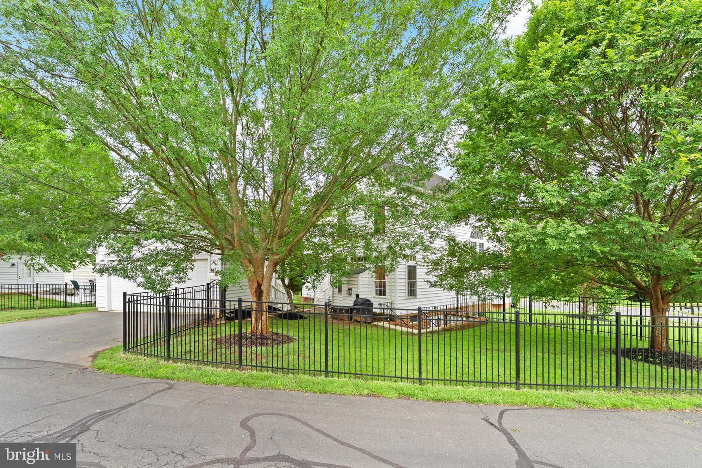 6413 MORVEN PARK LN, GAINESVILLE, Virginia 20155, 4 Bedrooms Bedrooms, ,3 BathroomsBathrooms,Residential,For sale,6413 MORVEN PARK LN,VAPW2097274 MLS # VAPW2097274