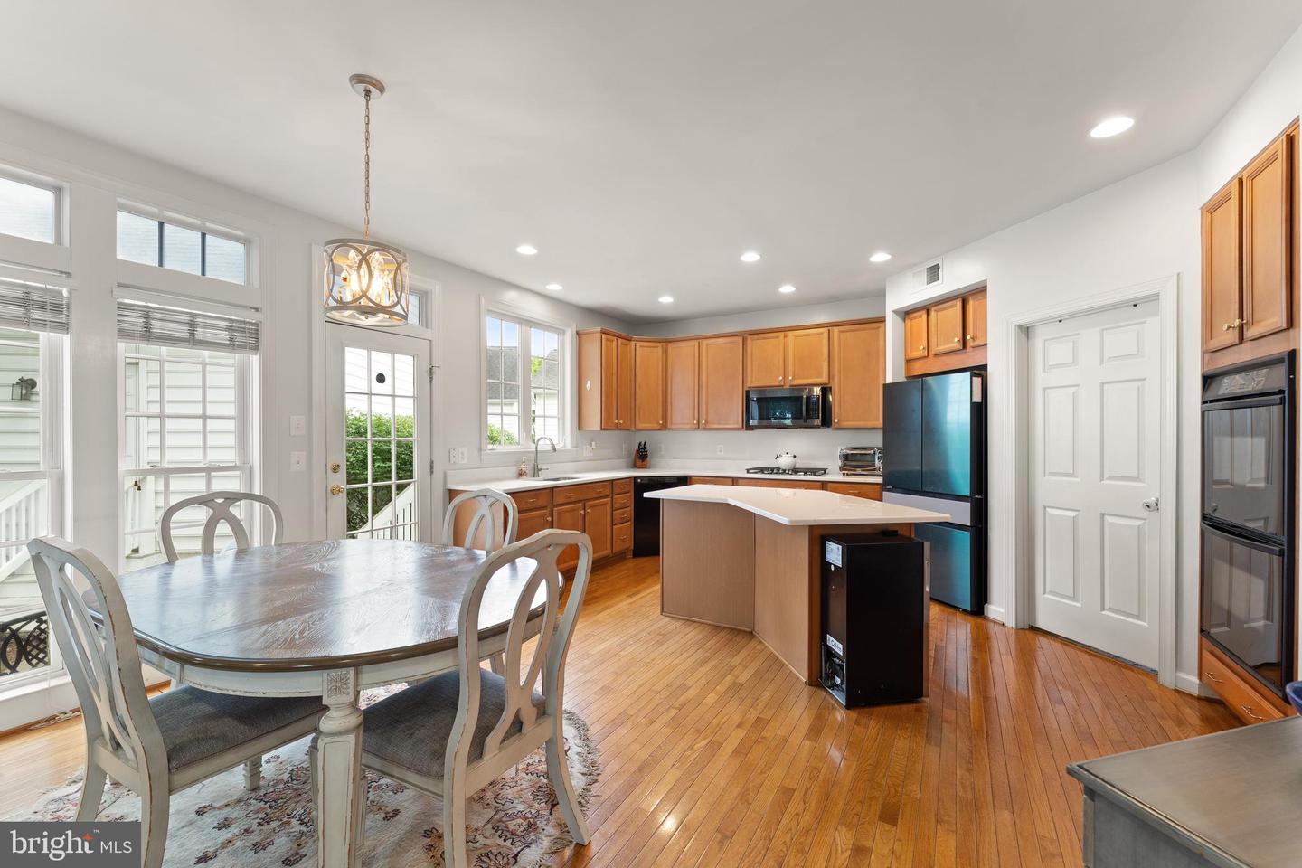 6413 MORVEN PARK LN, GAINESVILLE, Virginia 20155, 4 Bedrooms Bedrooms, ,3 BathroomsBathrooms,Residential,For sale,6413 MORVEN PARK LN,VAPW2097274 MLS # VAPW2097274