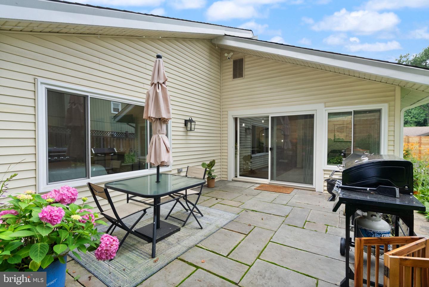 7909 MULBERRY BOTTOM CT, SPRINGFIELD, Virginia 22153, 3 Bedrooms Bedrooms, ,2 BathroomsBathrooms,Residential,For sale,7909 MULBERRY BOTTOM CT,VAFX2248064 MLS # VAFX2248064