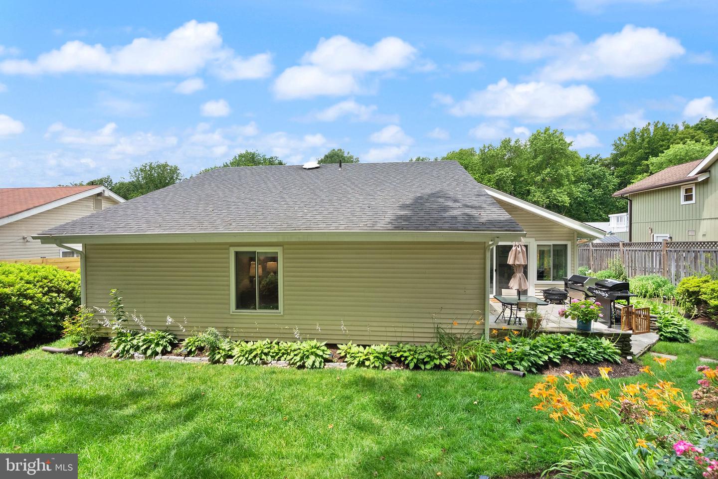 7909 MULBERRY BOTTOM CT, SPRINGFIELD, Virginia 22153, 3 Bedrooms Bedrooms, ,2 BathroomsBathrooms,Residential,For sale,7909 MULBERRY BOTTOM CT,VAFX2248064 MLS # VAFX2248064