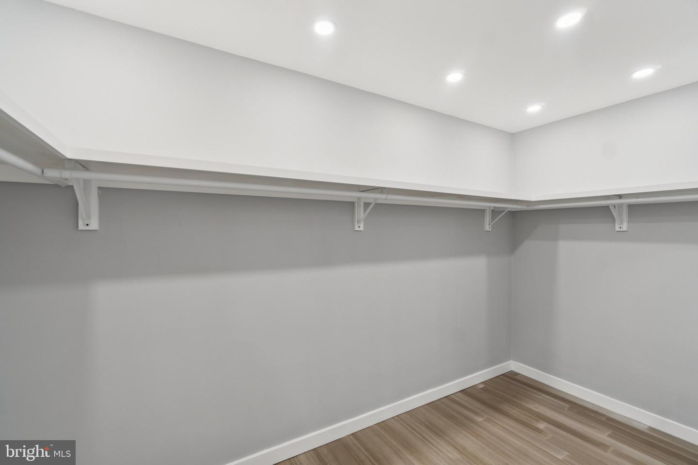 4201 CATHEDRAL AVE NW #122E, WASHINGTON, District Of Columbia 20016, 2 Bedrooms Bedrooms, ,1 BathroomBathrooms,Residential,For sale,4201 CATHEDRAL AVE NW #122E,DCDC2206342 MLS # DCDC2206342