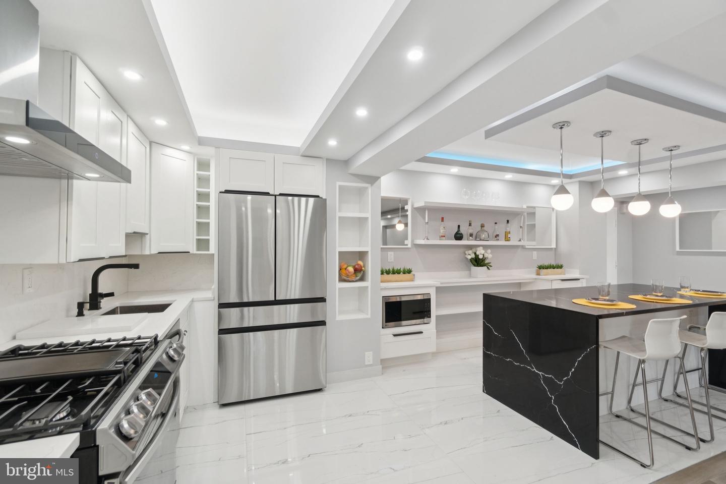 4201 CATHEDRAL AVE NW #122E, WASHINGTON, District Of Columbia 20016, 2 Bedrooms Bedrooms, ,1 BathroomBathrooms,Residential,For sale,4201 CATHEDRAL AVE NW #122E,DCDC2206342 MLS # DCDC2206342