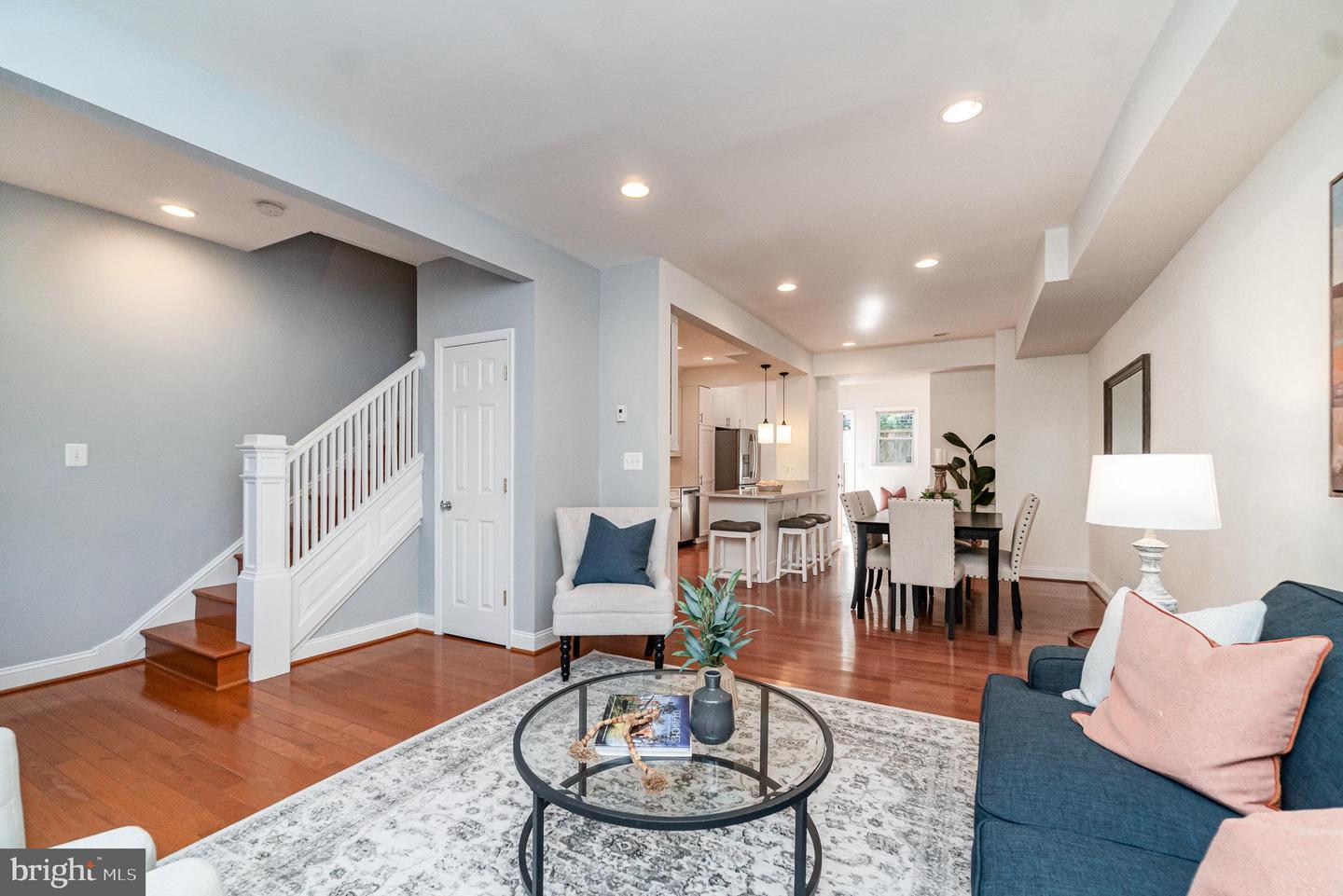 1933 LINCOLN RD NE, WASHINGTON, District Of Columbia 20002, 4 Bedrooms Bedrooms, ,3 BathroomsBathrooms,Residential,For sale,1933 LINCOLN RD NE,DCDC2206366 MLS # DCDC2206366