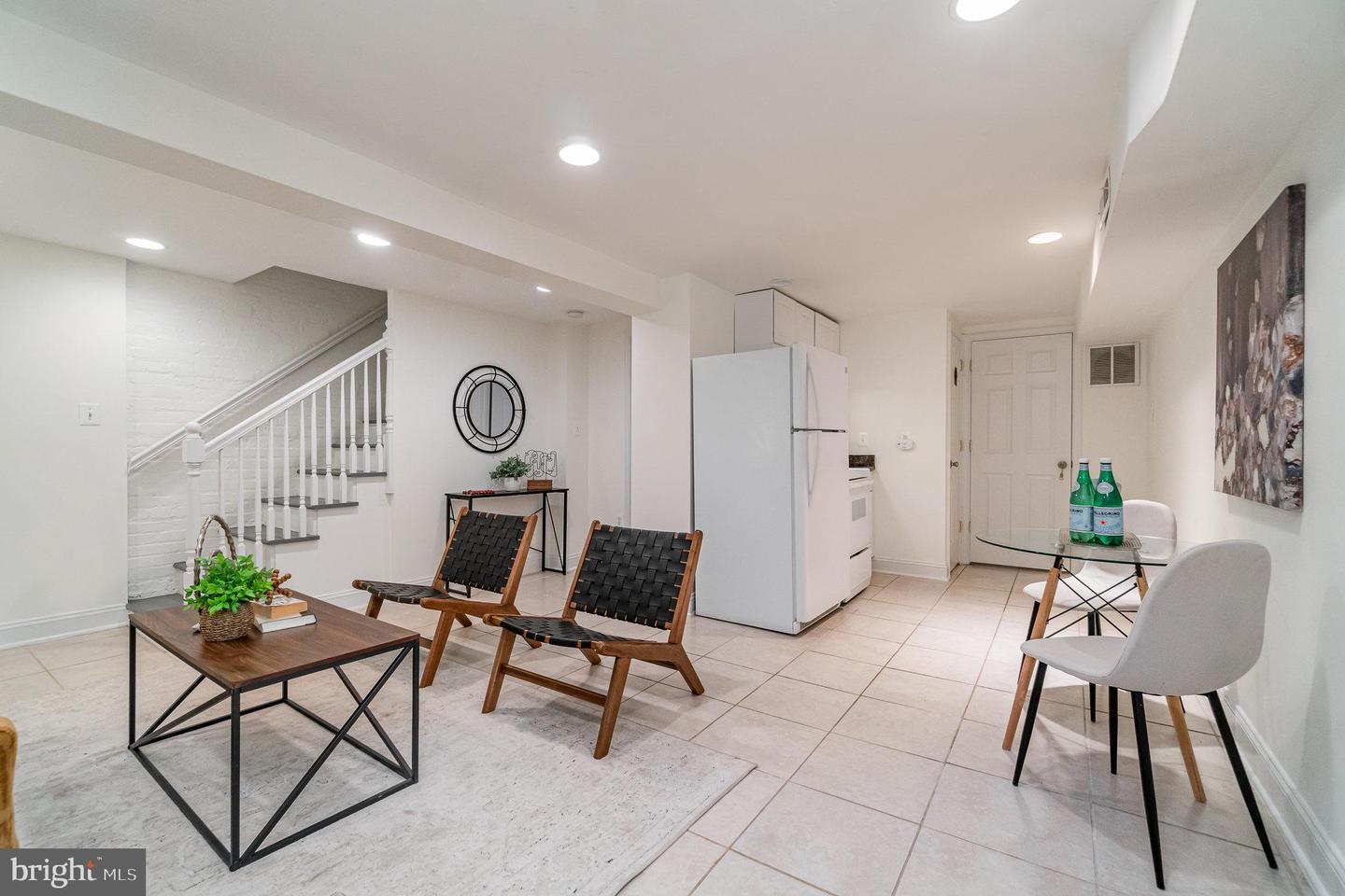 1933 LINCOLN RD NE, WASHINGTON, District Of Columbia 20002, 4 Bedrooms Bedrooms, ,3 BathroomsBathrooms,Residential,For sale,1933 LINCOLN RD NE,DCDC2206366 MLS # DCDC2206366