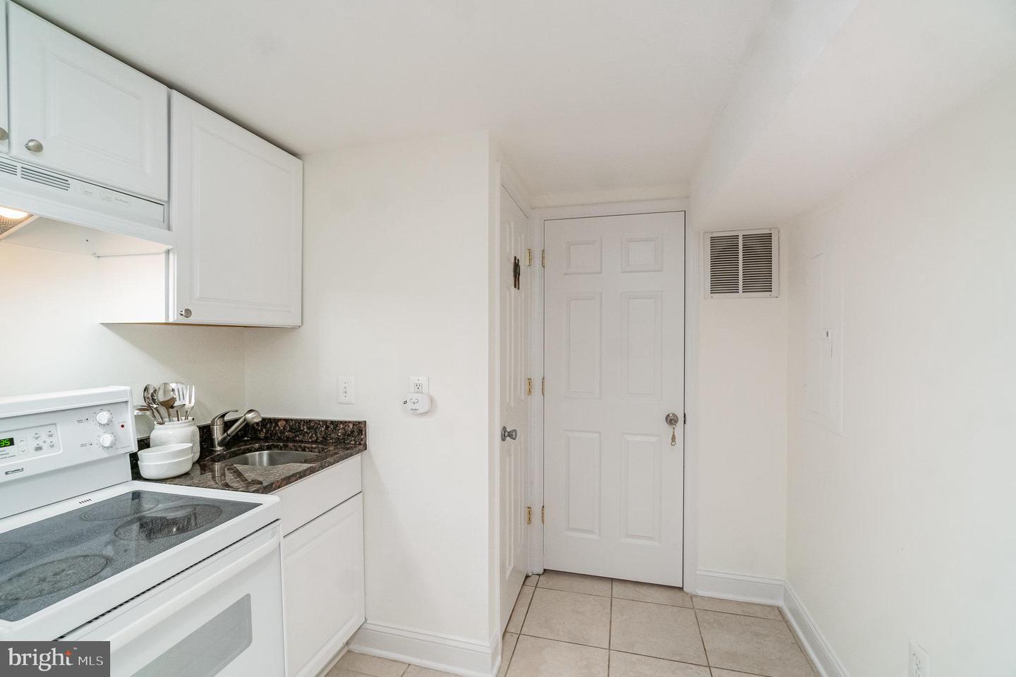 1933 LINCOLN RD NE, WASHINGTON, District Of Columbia 20002, 4 Bedrooms Bedrooms, ,3 BathroomsBathrooms,Residential,For sale,1933 LINCOLN RD NE,DCDC2206366 MLS # DCDC2206366