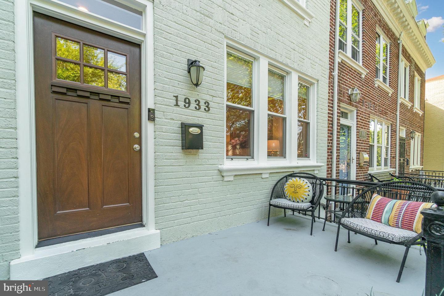 1933 LINCOLN RD NE, WASHINGTON, District Of Columbia 20002, 4 Bedrooms Bedrooms, ,3 BathroomsBathrooms,Residential,For sale,1933 LINCOLN RD NE,DCDC2206366 MLS # DCDC2206366
