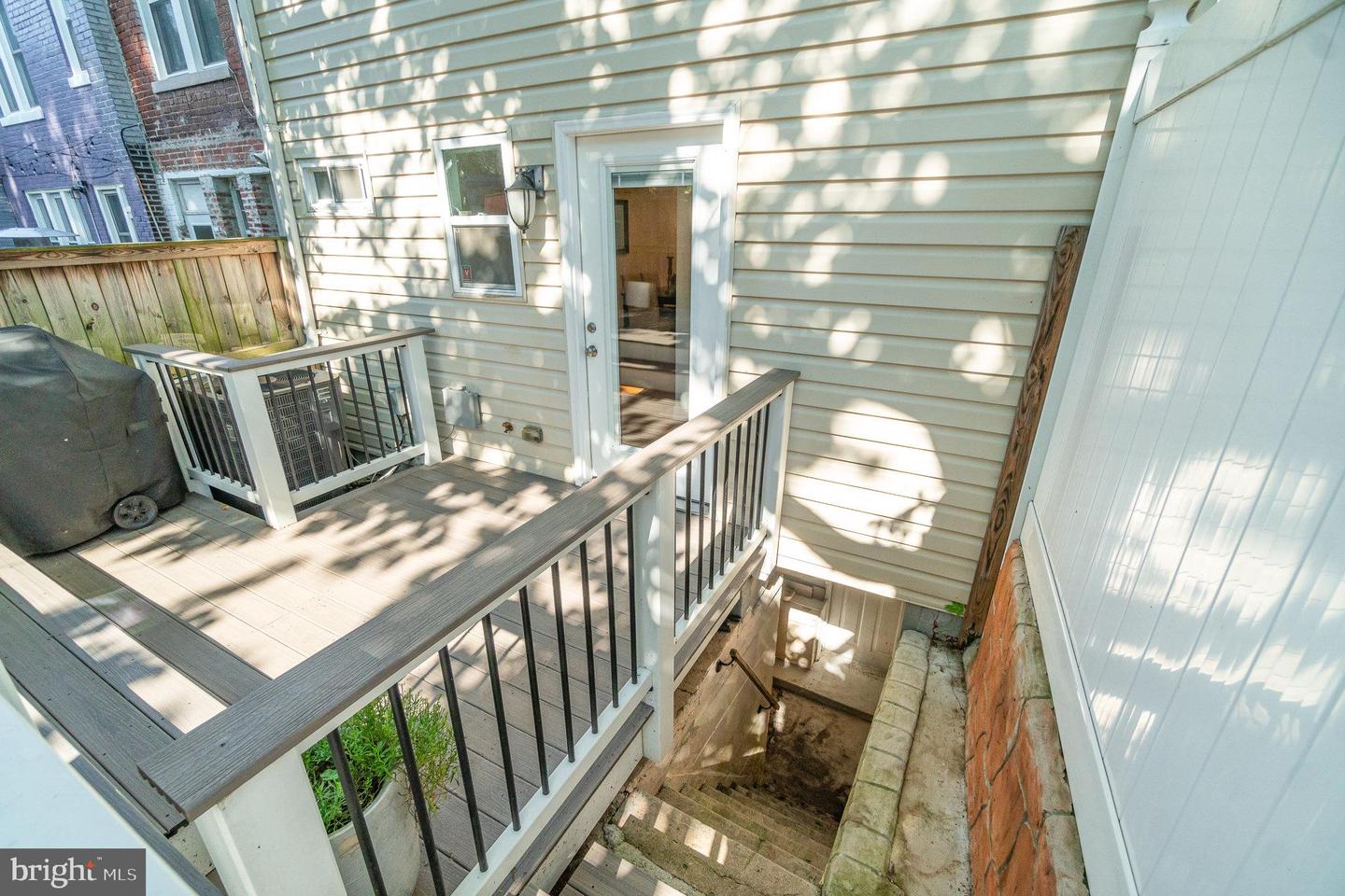 1933 LINCOLN RD NE, WASHINGTON, District Of Columbia 20002, 4 Bedrooms Bedrooms, ,3 BathroomsBathrooms,Residential,For sale,1933 LINCOLN RD NE,DCDC2206366 MLS # DCDC2206366