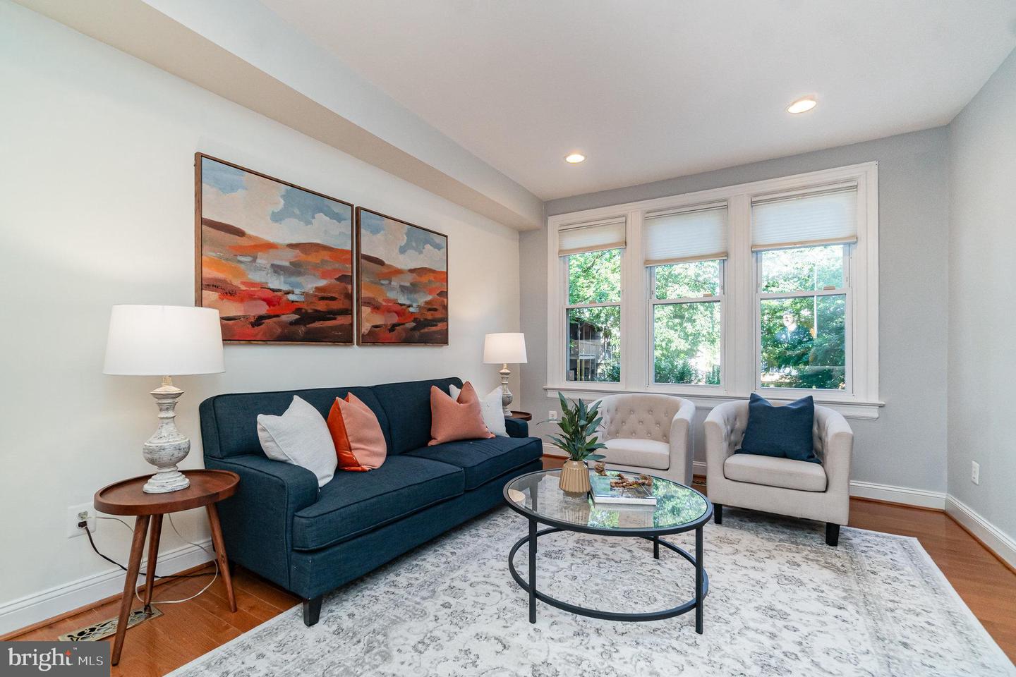 1933 LINCOLN RD NE, WASHINGTON, District Of Columbia 20002, 4 Bedrooms Bedrooms, ,3 BathroomsBathrooms,Residential,For sale,1933 LINCOLN RD NE,DCDC2206366 MLS # DCDC2206366