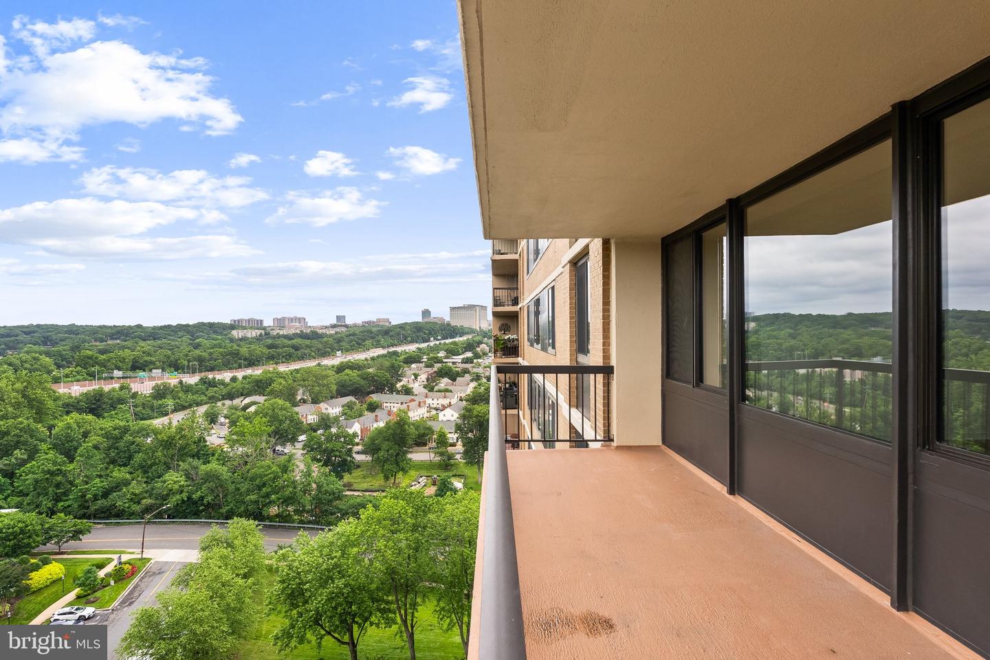 5500 HOLMES RUN PKWY #1119, ALEXANDRIA, Virginia 22304, 1 Bedroom Bedrooms, ,1 BathroomBathrooms,Residential,For sale,5500 HOLMES RUN PKWY #1119,VAAX2046698 MLS # VAAX2046698