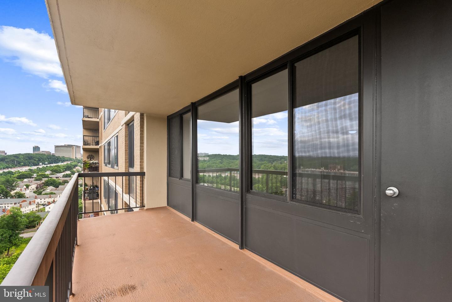 5500 HOLMES RUN PKWY #1119, ALEXANDRIA, Virginia 22304, 1 Bedroom Bedrooms, ,1 BathroomBathrooms,Residential,For sale,5500 HOLMES RUN PKWY #1119,VAAX2046698 MLS # VAAX2046698