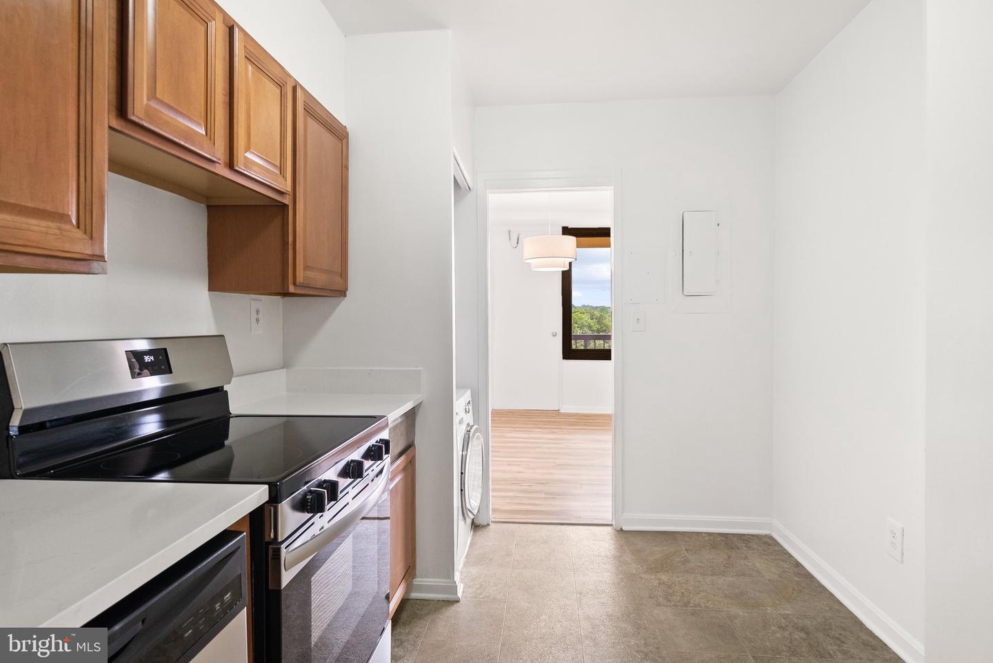 5500 HOLMES RUN PKWY #1119, ALEXANDRIA, Virginia 22304, 1 Bedroom Bedrooms, ,1 BathroomBathrooms,Residential,For sale,5500 HOLMES RUN PKWY #1119,VAAX2046698 MLS # VAAX2046698