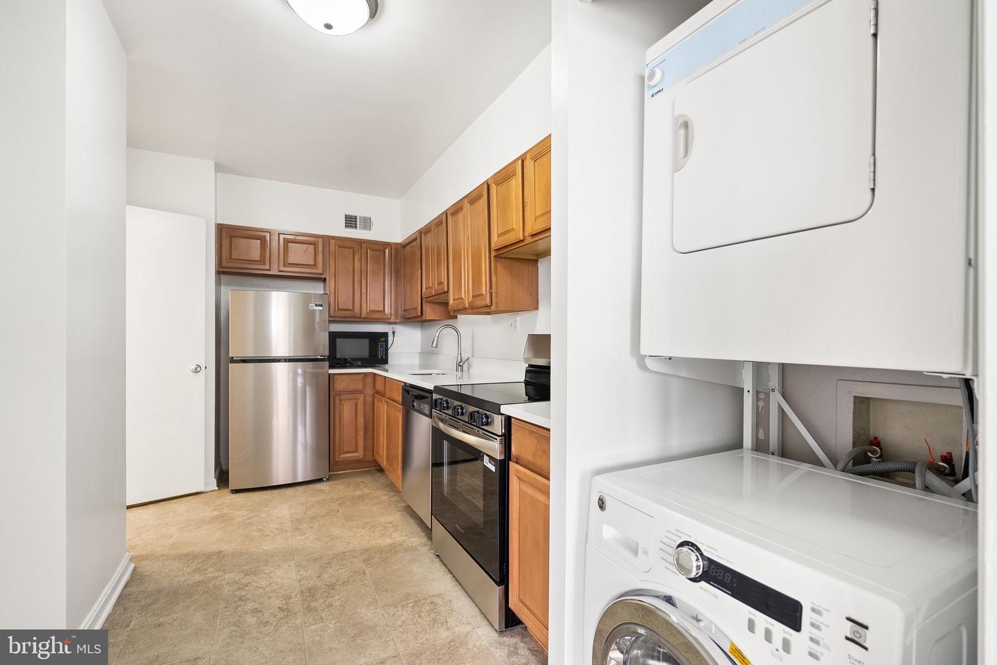 5500 HOLMES RUN PKWY #1119, ALEXANDRIA, Virginia 22304, 1 Bedroom Bedrooms, ,1 BathroomBathrooms,Residential,For sale,5500 HOLMES RUN PKWY #1119,VAAX2046698 MLS # VAAX2046698