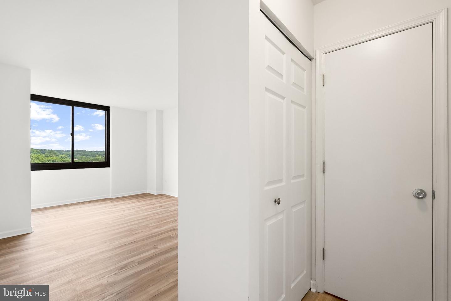 5500 HOLMES RUN PKWY #1119, ALEXANDRIA, Virginia 22304, 1 Bedroom Bedrooms, ,1 BathroomBathrooms,Residential,For sale,5500 HOLMES RUN PKWY #1119,VAAX2046698 MLS # VAAX2046698