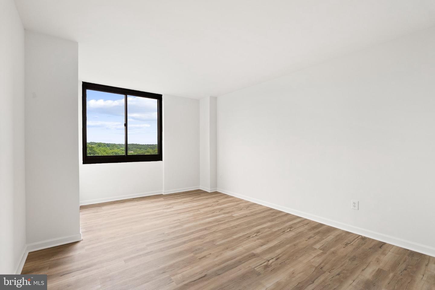 5500 HOLMES RUN PKWY #1119, ALEXANDRIA, Virginia 22304, 1 Bedroom Bedrooms, ,1 BathroomBathrooms,Residential,For sale,5500 HOLMES RUN PKWY #1119,VAAX2046698 MLS # VAAX2046698