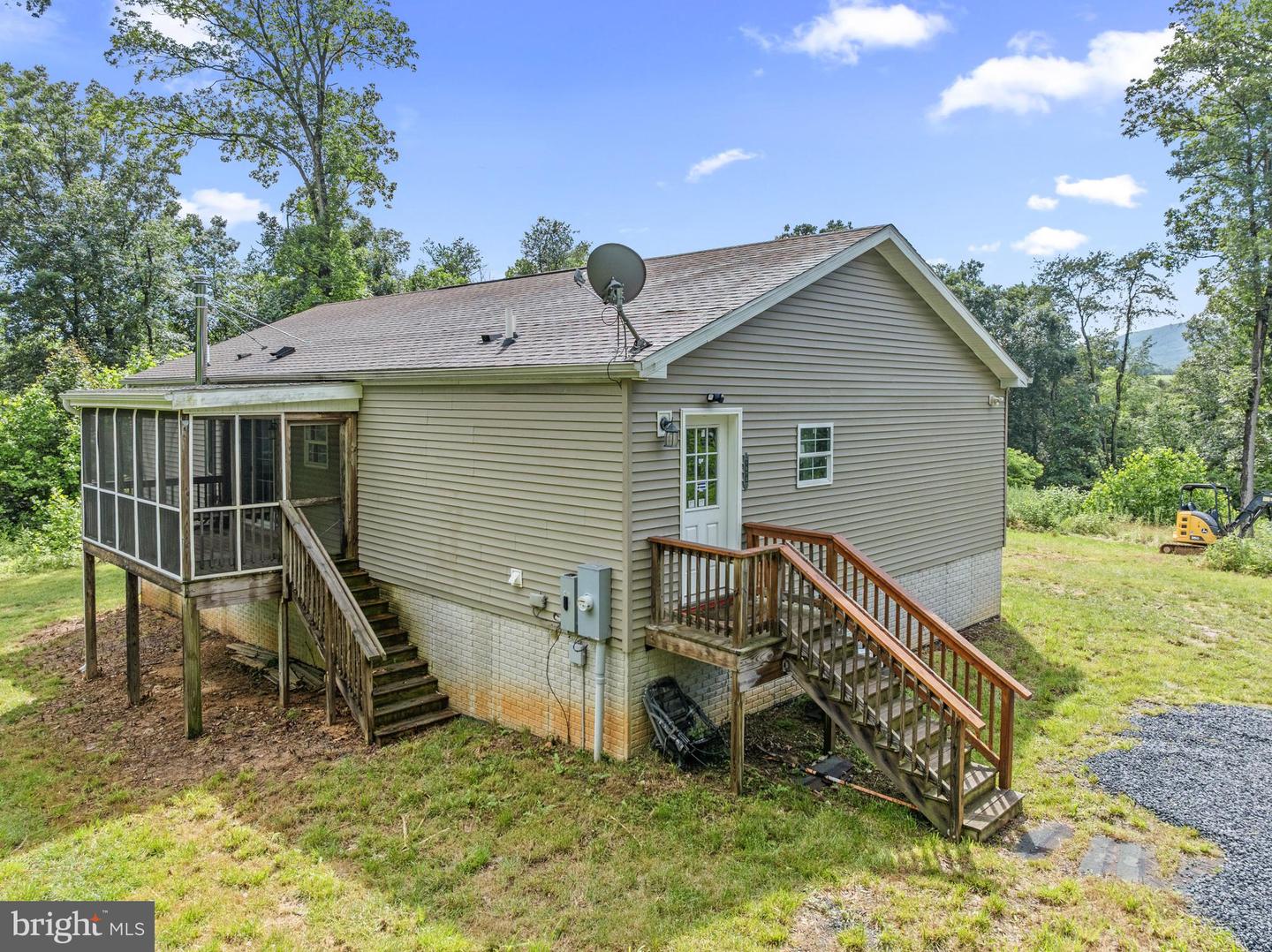 1973 MAURERTOWN MILL RD, MAURERTOWN, Virginia 22644, 3 Bedrooms Bedrooms, ,2 BathroomsBathrooms,Residential,For sale,1973 MAURERTOWN MILL RD,VASH2011742 MLS # VASH2011742