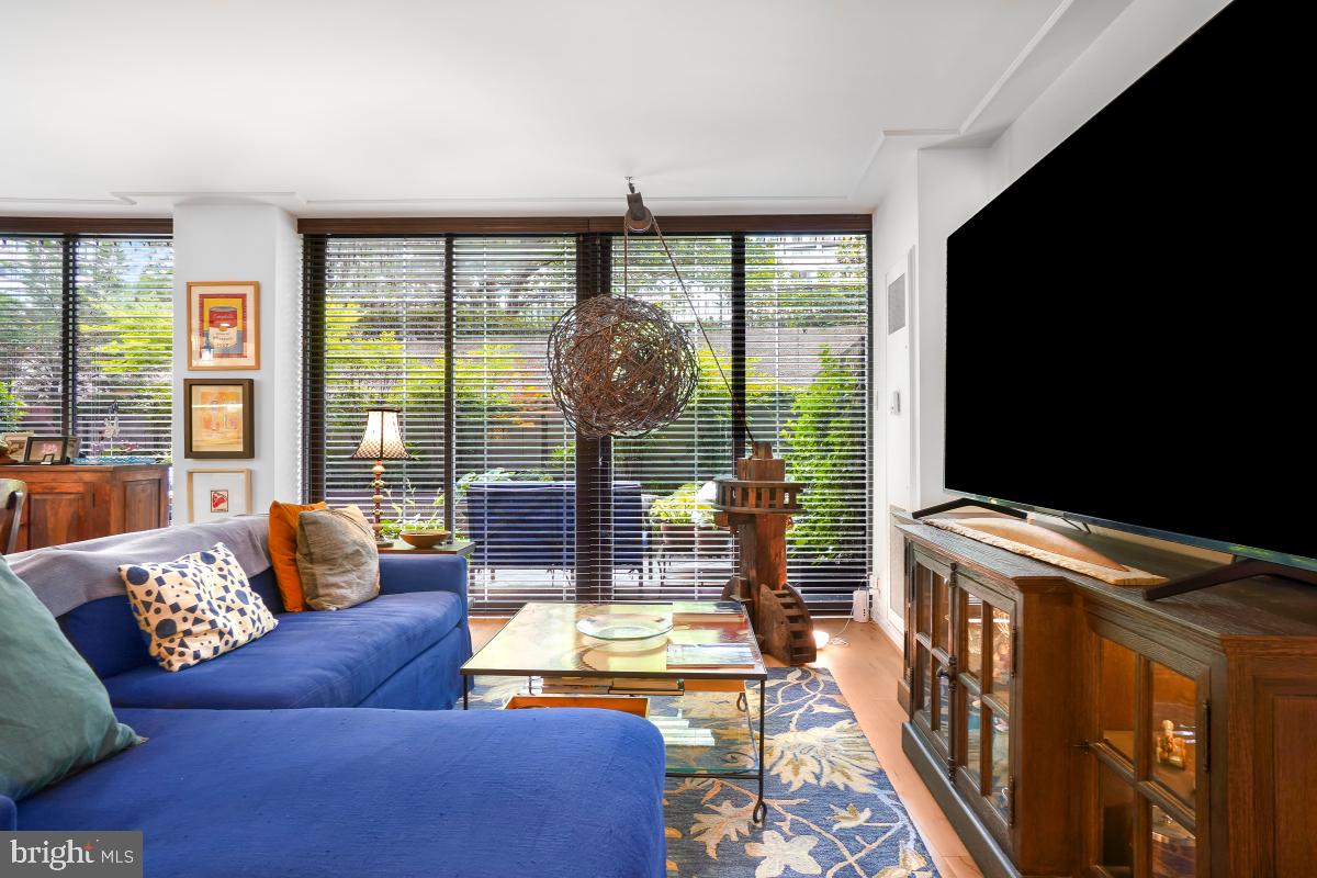 700 NEW HAMPSHIRE AVE NW #116, WASHINGTON, District Of Columbia 20037, 2 Bedrooms Bedrooms, ,2 BathroomsBathrooms,Residential,For sale,700 NEW HAMPSHIRE AVE NW #116,DCDC2206488 MLS # DCDC2206488