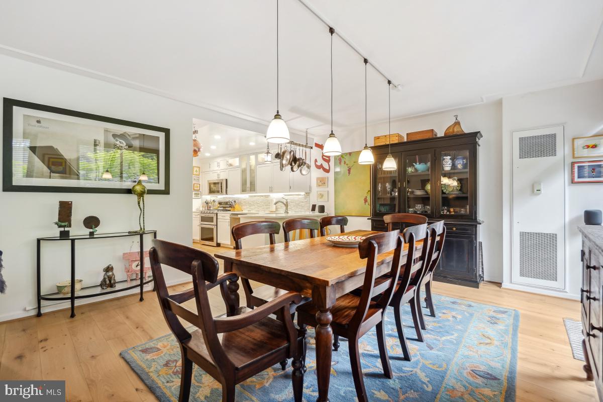 700 NEW HAMPSHIRE AVE NW #116, WASHINGTON, District Of Columbia 20037, 2 Bedrooms Bedrooms, ,2 BathroomsBathrooms,Residential,For sale,700 NEW HAMPSHIRE AVE NW #116,DCDC2206488 MLS # DCDC2206488