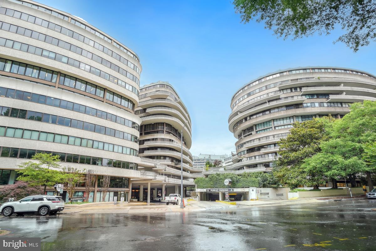 700 NEW HAMPSHIRE AVE NW #116, WASHINGTON, District Of Columbia 20037, 2 Bedrooms Bedrooms, ,2 BathroomsBathrooms,Residential,For sale,700 NEW HAMPSHIRE AVE NW #116,DCDC2206488 MLS # DCDC2206488